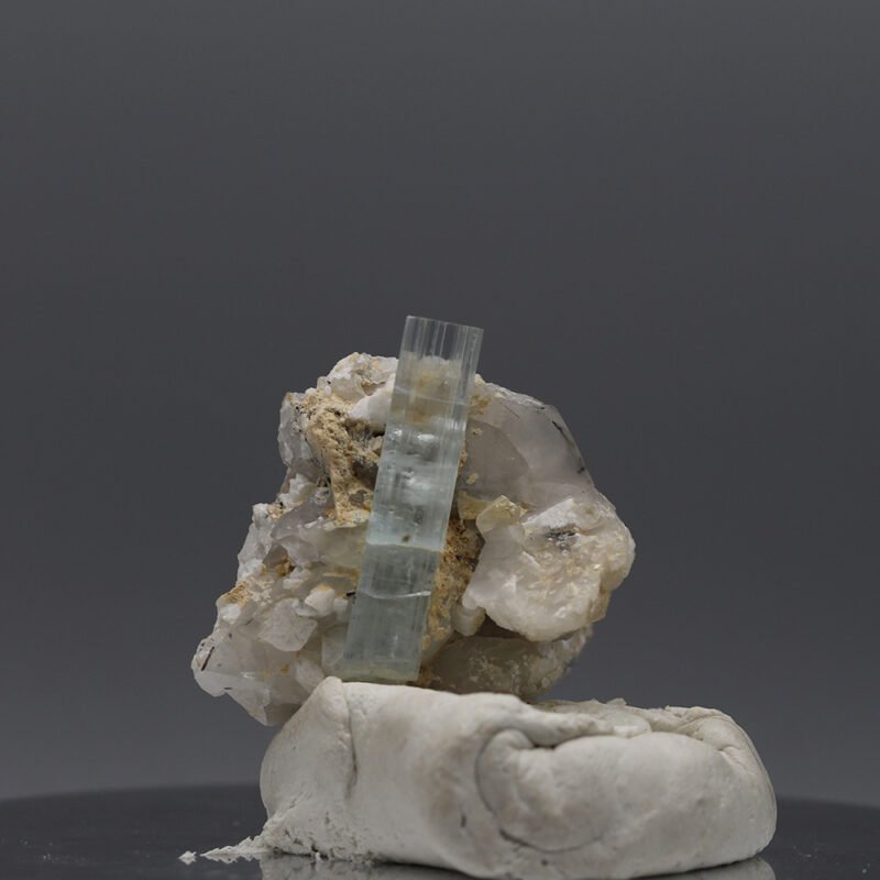 aquamarine specimen