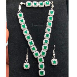 Emerald Jewelry Set