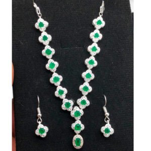 Unique Design Emerald Jewelry Set